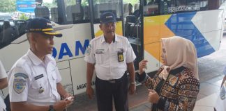 Wali Kota Ning Ita Resmikan Bus Rute Mojokerto - Bandara Juanda