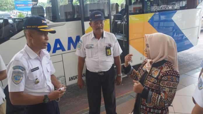 Wali Kota Ning Ita Resmikan Bus Rute Mojokerto - Bandara Juanda