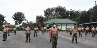 Prajurit Korem 082/CPYJ Berjemur 15 Menit Cara Cegah Corona