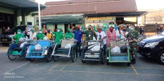 Peduli Dampak Covid-19, Abang Becak Dapat Sembako dan Masker dari Kodim 0815 Mojokerto