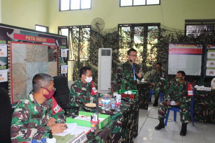 Kasiops Korem 082/CPYJ Tinjau Gladi Posko I Kodim 0809/Kediri