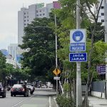 Rambu Wajib Masker di Kota Surabaya