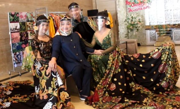 Diah Gardenia: Corak Batik Dongkrak Kualitas Gaun Pengantin Seredan | Bongkah.id