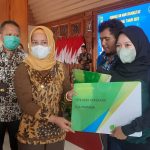 Dinsos P3A Kota Mojokerto Serahkan BPJS Ketenagakerjaan kepada 180 Warga Disabilitas