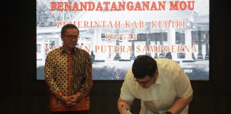 Kerjasama ditandai dengan penandatanganan nota kesepahaman atau Memorandum of Understanding (MoU) Bupati Hanindhito Himawan Pramana dengan Senior Director PSF, Elan Merdy, Rabu (17/5/2023).