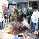 Proses pembangunan rumah layak huni di Dusun Tanggungan, Desa Tanggung Kramat, Kecamatan Ploso, Kabupaten Jombang. (22/6/2023).