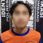 Mahasiswa pelaku pembobolan apotek di Jombang.