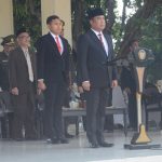 Hari Kesaktian Pancasila Ke-59, Pjs Bupati Sidoarjo Ingatkan Jaga Nilai Kebangsaan Pjs Bupati Sidoarjo, Muhammad Isa Anshori pimpin Upacara Hari Kesaktian Upacara di Alun alun Sidoarjo, Selasa (1/10/2024).