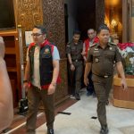 Tersangka BN saat digelandang petugas kejaksaan