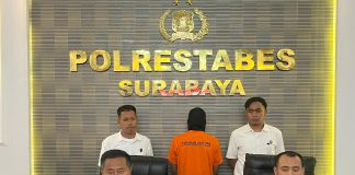 Konferensi pers kasus begal payudara di Polrestabes Surabaya