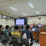 JPU KPK menanyai Para Saksi yang hadir dalam persidangan kasus Korupsi Eks Bupati Sidoarjo Ahmad Mudhlor Ali.