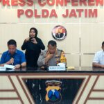 Konferensi pers di Mapolda Jatim