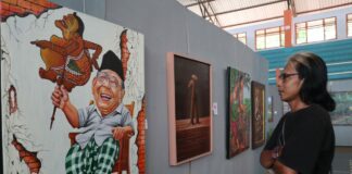 Pameran lukisan di GOR Merdeka Jombang./bongkah.id/Karimatul Maslahah/