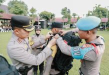 Ratusan personel saat apel di lapangan Mapolres Jombang./bongkah.id/Karimatul Maslahah/