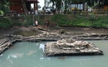 Proses eskavasi situs petirtaan sumberbeji, Jombang./bongkah.id/Karimatul Maslahah/