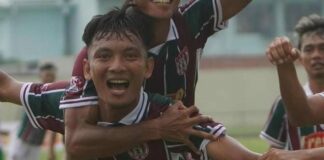 Pemain PSID Jombang M Afrizal Kurniawan usai berhasil mencetak gol