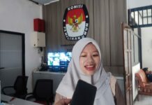 Komisioner KPU Kota Kediri Divisi Sosialisasi, Pendidikan Pemilih, Partisipasi Masyarakat, dan Sumber Daya Manusia, Roihatul Jannah