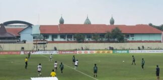 Pertandingan Liga 4 Jatim PSID Jombang melawan Pasuruan United di Stadion Jenggolo Sidoarjo