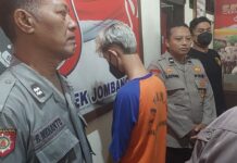 FW pelaku pembunuhan di barbershop Jombang usai dibekuk polisi./bongkah.id/Karimatul Maslahah/