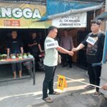 Pelaku pembunuhan saat peragakan cara melakukan pembunuhan./bongkah.id/Karimatul Maslahah/