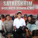 Pelaku pencurian kendaraan bermotor yang diamankan polisi./bongkah.id/Karimatul Maslahah/