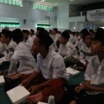 Uji coba MBG santri di Mamba'ul Ma'arif Denanyar Jombang./bongkah.id/Karimatul Maslahah/