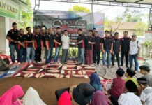 Bakti sosial Komunikasi Honda Jazz atau HJOC Chapter Mojokerto di Panti Asuhan YABIB Dusun Majerat, Kecamatan Pungging, Kabupaten Mojokerto, Minggu (16/2/2025).