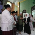 Wali Kota Mojokerto Ika Puspitasari saat safari Ramadhan di Penarip Kranggan, Selasa (4/3/2025).