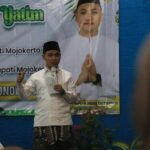 Bupati Mojokerto Muhammad Al Barra saat safari Ramadhan Masjid An-Nasuha, Desa Kertosari Kecamatan Kutorejo, Rabu (12/3/2025).