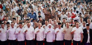 Peluncuran dan Percepatan Musyawarah Desa/Kelurahan Khusus Pembentukan Koperasi Desa/Kelurahan Merah Putih, Surabaya, Rabu (30/4/2025).