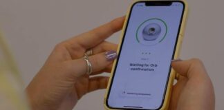 Worldcoin wallet - World App.