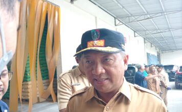 Sekdes Jombang Agus Purnomo