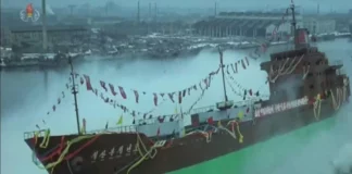 kapal perang Korea Utara berbobot 5.000 ton rusak saat upacara peresmian. Foto/KCTV via NK News