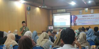Bedah buku Pemikiran KH. Muh. As’ad Umar: Pendidikan Pondok Pesantren di Era Modern di Unipdu Jombang./bongkah.id/Karimatul Maslahah/