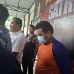 pelaku pencuri dompet di mie gacoan Jombang usai diringkus polisi./bongkah.id/Karimatul Maslahah/