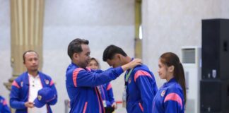 Bupati Jember melepas keberangkatan atlet yang akan berlaga di Pekan Olahraga Provinsi (Porprov) IX Jawa Timur 2025 di Pendapa Wahyawibawagraha, Rabu (25/06/2025). Bongkah.id/Muhammad Hatta/