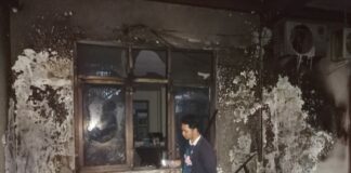 Kebakaran Bidang Perumahan Rakyat dan Kawasan Permukiman (BPRKP) milik Dinas Pekerjaan Umum dan Penataan Ruang (DPUPR) Kota Mojokerto, Sabtu (28/6/2025)
