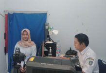 Pelajar di Jombang saat rekam KTP-el./bongkah.id/Karimatul Maslahah/