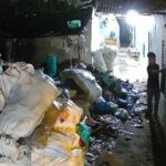 Rekaman CCTV pelaku saat hendak membobol rumah juragan rongsokan di Jombang./bongkah.id/Karimatul Maslahah/