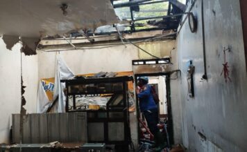 Kebakaran warung di Diwek, Jombang. Bongkah id/Karimatul Maslahah/
