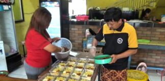 bubur suro milik Atik saat dipersiapakan./bongkah.id/Karimatul Maslahah/