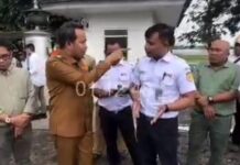Bupati Jember Fawait Marah dan Menduding Petugas KAI.