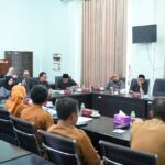 Hearing dinas pendidikan dengan DPRD Jombang komisi D./bongkah.id/Karimatul Maslahah/