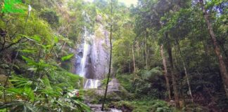Air terjun dolo Kediri.