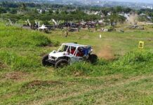 Kejurnas Off Road di tengah lahan Komplek Perumahan Mewah.