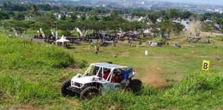 Kejurnas Off Road di tengah lahan Komplek Perumahan Mewah.