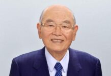 Shunsaku Tamiya (1934–2025), Chairman Tamiya Corporation. Foto oleh Tamiya USA.
