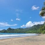 Pantai Bandealit, sebuah surga tersembunyi di kawasan selatan Jember