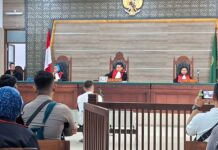 Sidang kasus mutilasi dalam koper di Kediri.