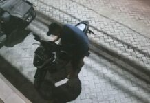 rekaman CCTV pencurian motor di Kecamatan Perak./bongkah.id/Karimatul Maslahah/